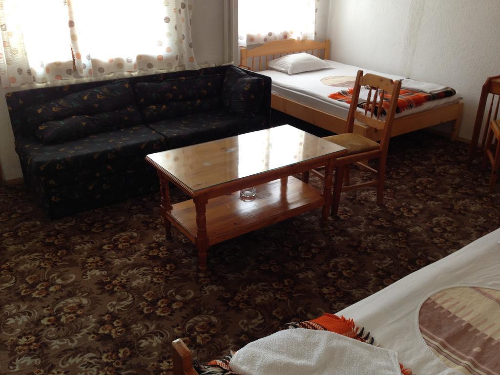 Katerina Family Hotel Smolyan Bilik gambar